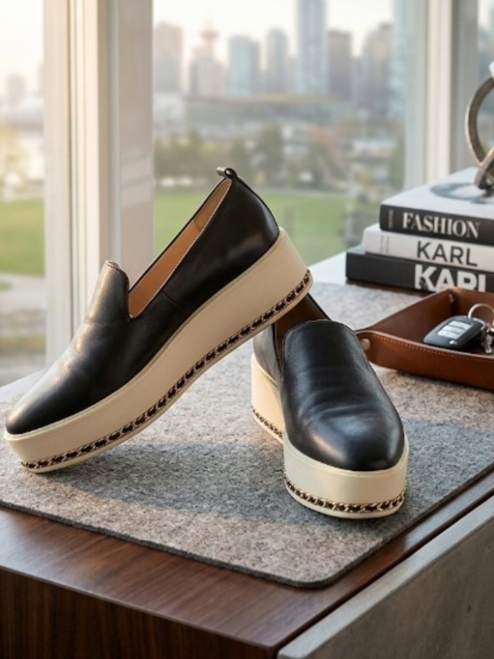 Karl Lagerfeld Paris Brenna Leather Platform Slip On Loafers Black White (Sz 9)
